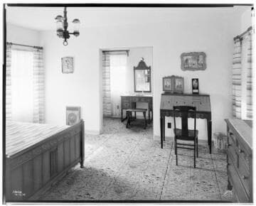 H2.5 - Home Bedroom - Home of Dr. D. A. Harwood