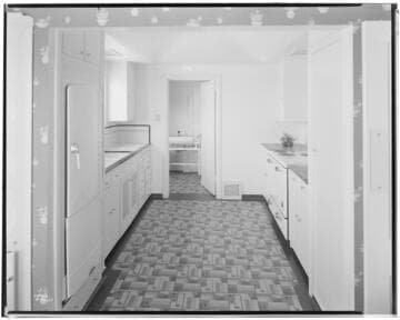 H2.3 - Home Kitchen - All Electric Home of Mrs. Neal Van Dorn