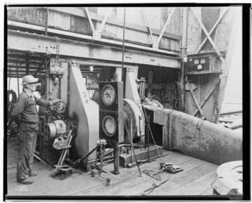 O1 - Oil Wells & Equipment - Oil Well at Ventura