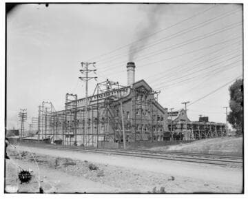 Los Angeles #3 Steam Plant - During construction