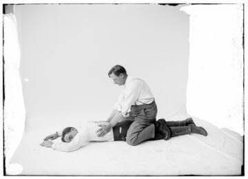 A1.7 - "Safety First" - Artificial respiration, first position on face  [First