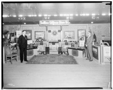 D2.4 - Displays, Fairs