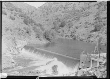 Kern River No. 3 - Fairview Dam and Intake - Dam is spilling