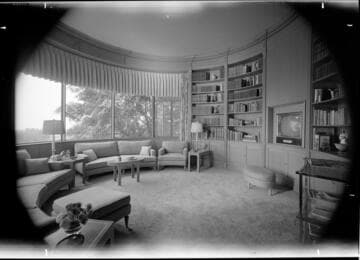 Miller, Mr. and Mrs. Everett G., residence