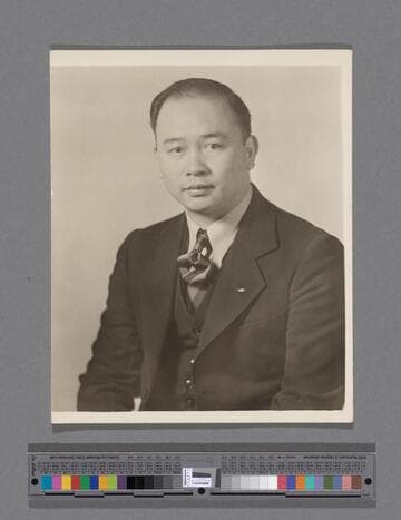 Portrait of Peter SooHoo