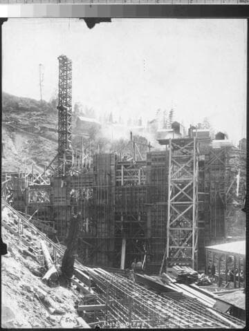 Stone & Webster prints documenting the construction of Big Creek Powerhouse 1 and 2 - interior and exterior photos from 2/10/1913 through 2/9/1914 (164 - 8x10 prints)