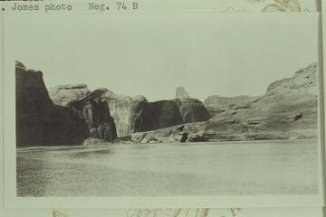 Down to mouth of Anasazi Canyon from Mile 74.2