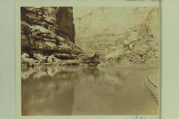 Up at Boulder Narrows.  Lees Ferry gauge:  1,450 cfs