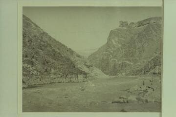 One of the Caltech boats in [crossed out: Serpentine Rapid][added above: rapid at Mile 104.3]