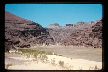Boats moored below Unkar Rapids
