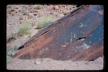 Glyphs in Cha Canyon