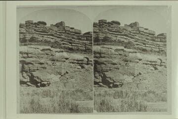 House ruins on cliff of Glen Canyon.  There were habitations also under the heavy top ledge