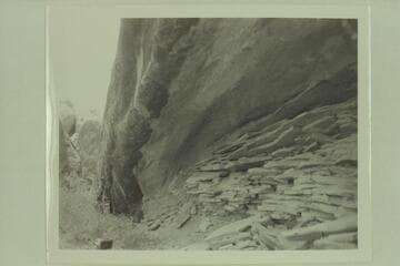 Loosened strata near Landscape Arch