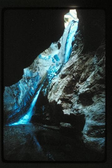 Fall in Travertine Creek