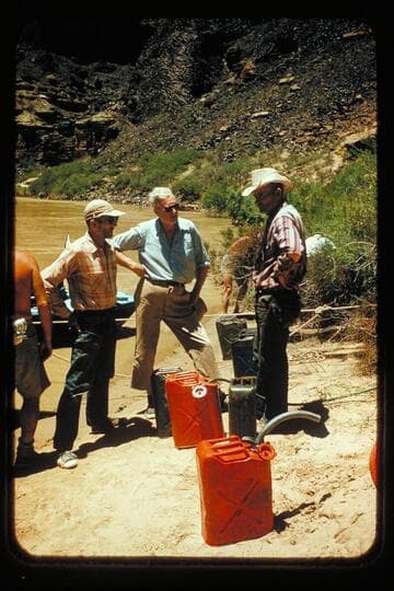 Joe Desloge, Chet Bundy