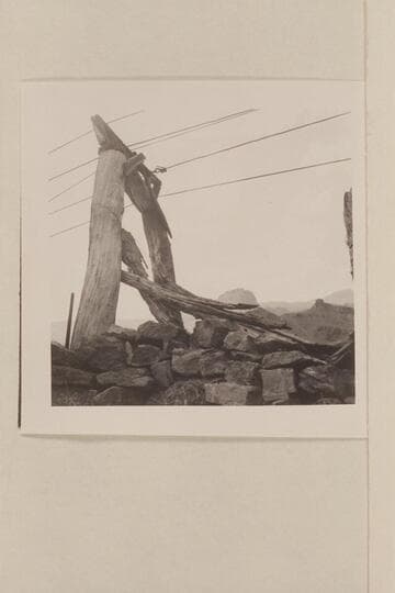 The frame at the right bank for the Bass Cable