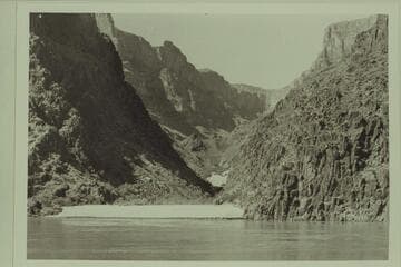 The small side canyon entering at the left at Separation Rapid