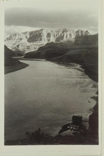 Upriver from Pierces Ferry