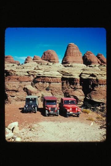 Three jeeps on top of Elephant Hill