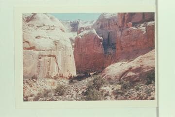 Arch north of Cliff Canyon