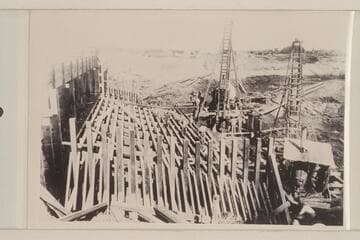 The work on headgate apron at Sharp's.  Colorado River control for Imperial Canal