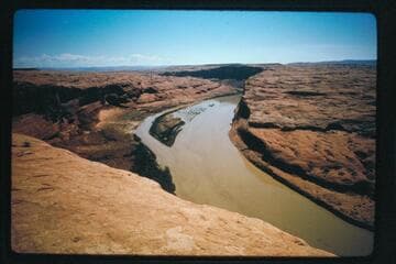 Lake powell floods Iron Rock Island from Mile 109.75