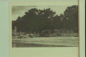 Cabin between Green River and the Junction?