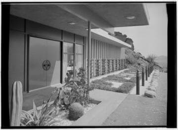 Pons, Lily, residence