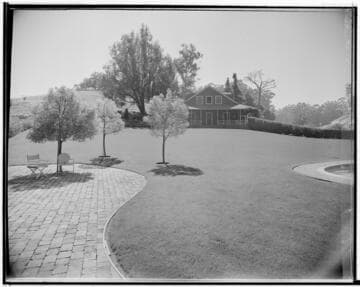 Landscaping images for Joseph E. Howland: Schroll, Hannes, residence