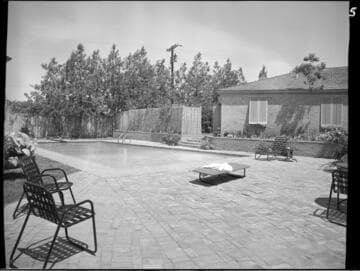 Landscaping in Dallas for Joseph E. Howland: Michels residence