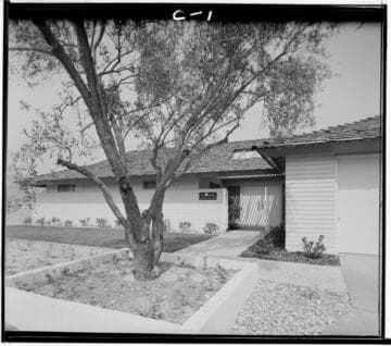 Villa model houses: Carmel