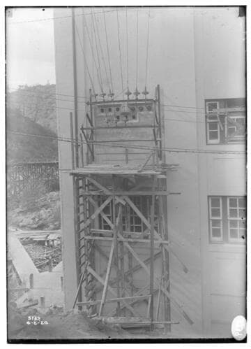 Installation of new 6600 volt Transmission line at Powerhouse #2