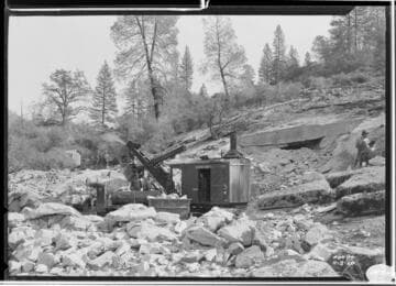 Powerhouse #8 - Marion Steam Shovel working at W. Portal