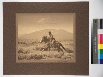 Land of no Fences. Taos Mountains