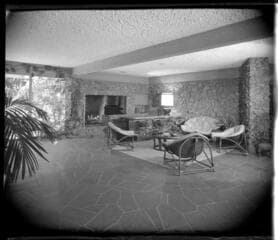 Go to image 4.