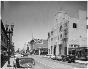 Street scene, Main Street, Santa Ana. 1939