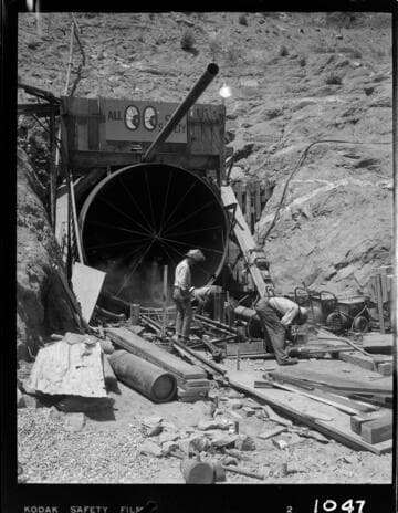 Big Creek - Mammoth Pool - Setting Outlet liner