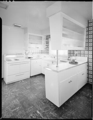 Residential kitchen with electric range