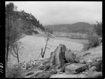 Big Creek - Mammoth Pool - Dam crest - showing reservoir