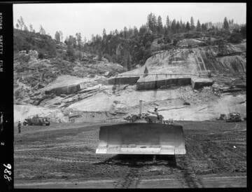 Big Creek - Mammoth Pool - East abutment drilling