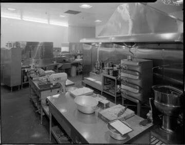 Food preparation area in kitchen