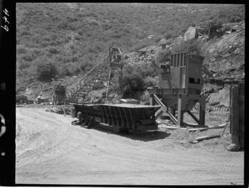 Big Creek - Mammoth Pool - Erection of aggregate plant at powerhouse area