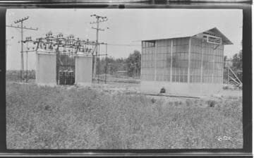 The exterior of Earlimart Substation