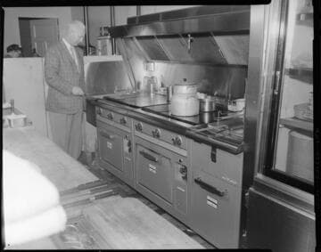 Commercial kitchen