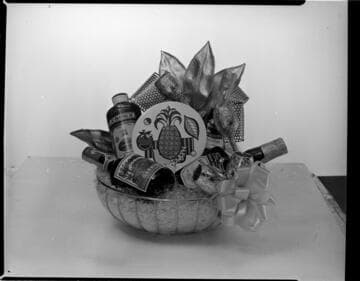 Holiday gift baskets