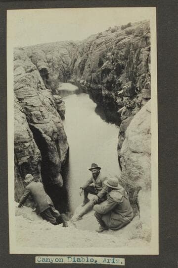 Zahn trip to San Juan placers in a Franklin car.  Canyon Diablo, Arizona