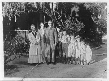 The Kawai family, circa 1915