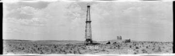 Oil derrick, Kettleman Hills, Kings County. January 1923