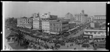 Armistice Day parade, aerial guns, Long Beach. November 11, 1922