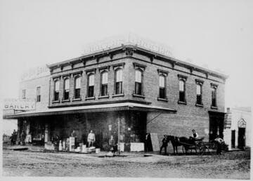 South West corner of  Spring & Sixth Streets, Ralphs Brothers Grocers, 1886